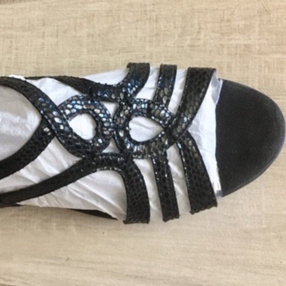 Aerosoles Black Snakeskin Embossed Strappy Sandals 7
